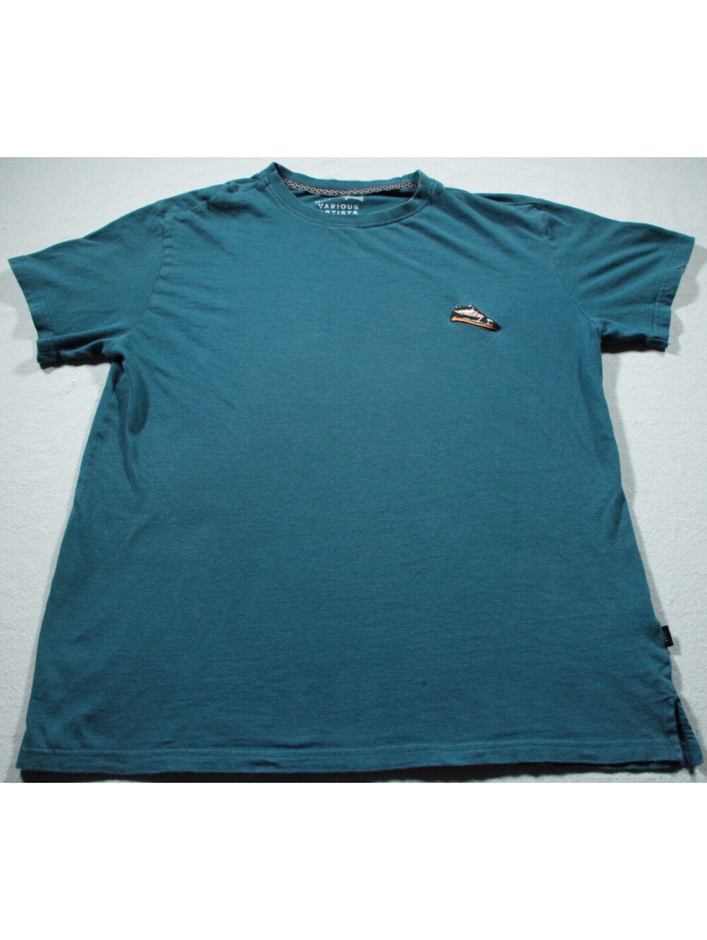 Vintage Originals Various Artists Shoe T-Shirt Blue S Distressed Shirt